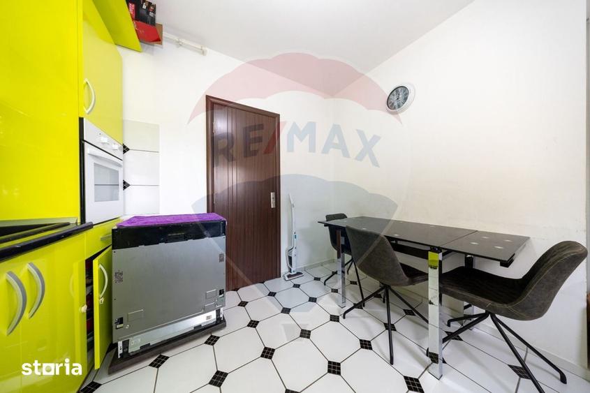 Apartament cu 4 camere decomandat, mobilat în Sânpetru