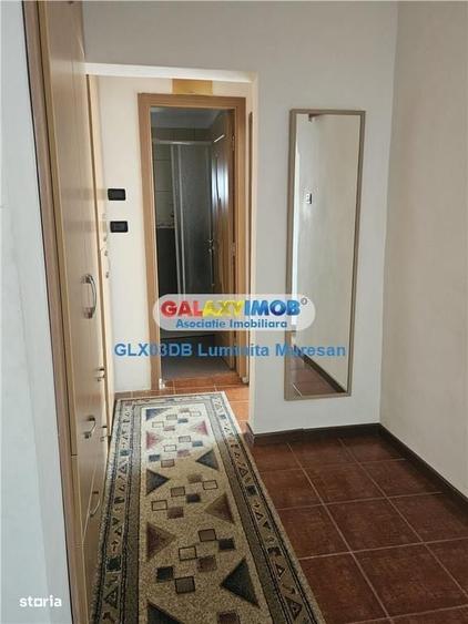 Apartament cu 2 camere decomandat în Micro 12
