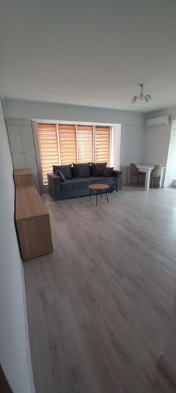 Apartament cu 2 camere decomandat în Păcii
