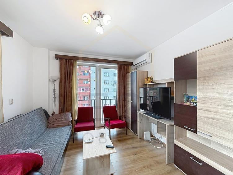 Apartament cu 2 camere semidecomandat, mobilat în Central