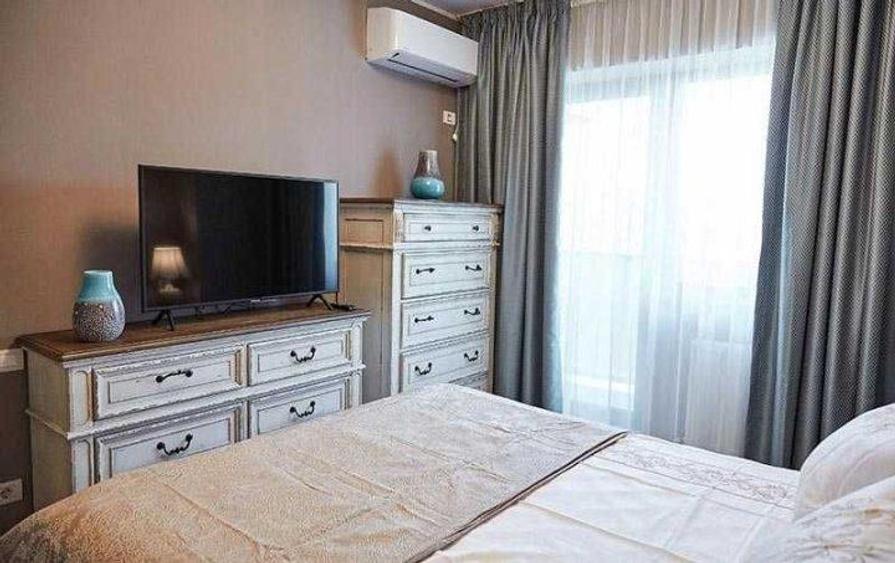 Apartament cu 2 camere, mobilat în Central