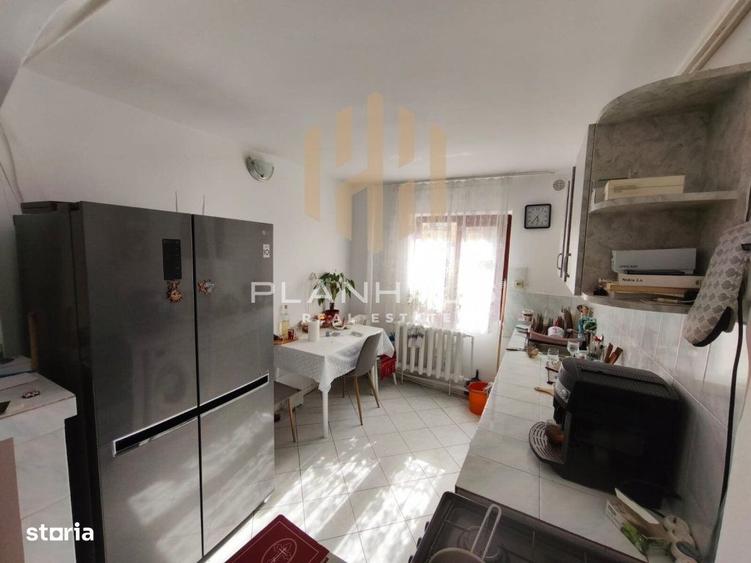 Apartament cu 4 camere în Central