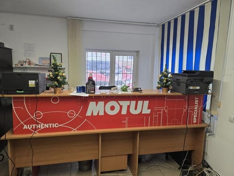 Spațiu comercial, de 350 mp, în Străulești