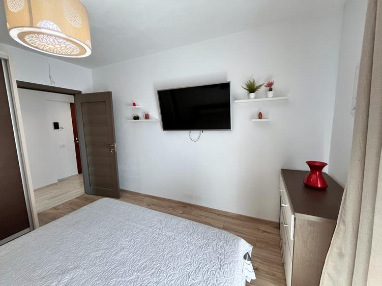 Apartament cu 3 camere decomandat în Bună Ziua