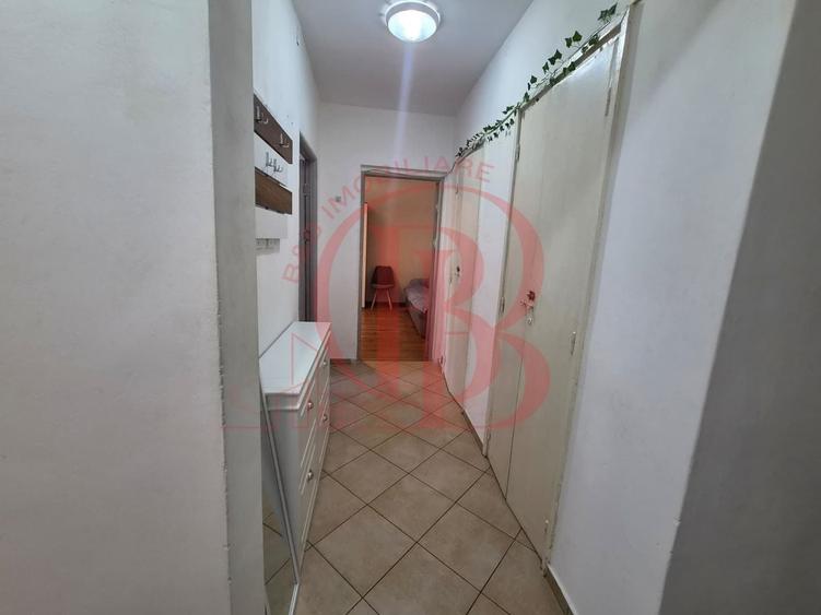 Garsonieră decomandată, mobilată în Titan