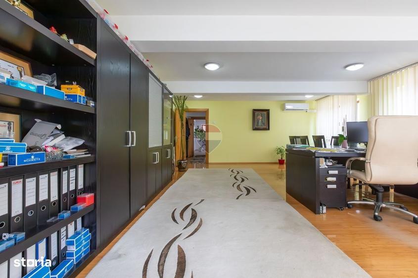 Spațiu comercial, de 3,000 mp, în CFR