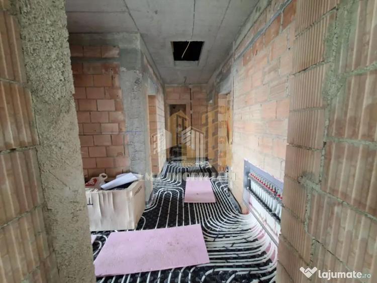 Casă cu 4 camere cu Teren 500 Mp în Sânpetru
