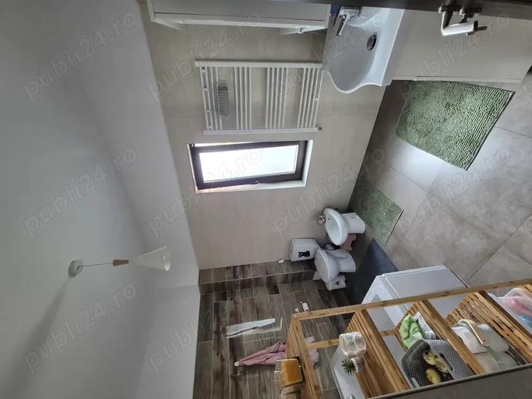 Casă cu 4 camere cu Teren 300 Mp în Central