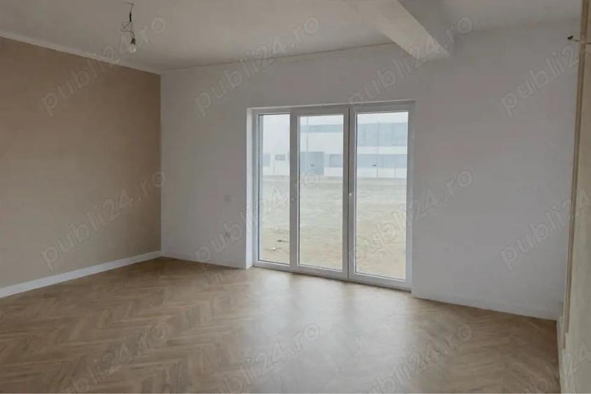 Casă cu 3 camere cu Teren 100 Mp în Central