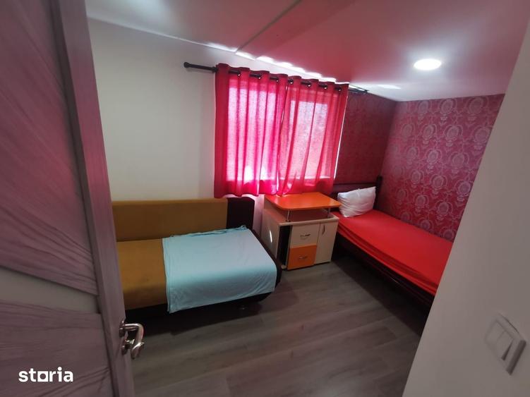 Casă cu 8 camere decomandat cu Teren 257 Mp în Central