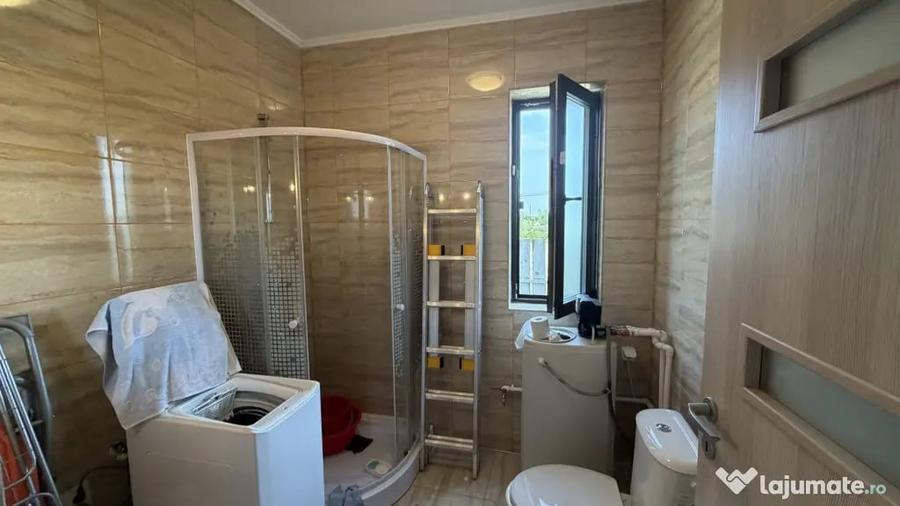 Casă cu 4 camere cu Teren 190 Mp în Chiajna