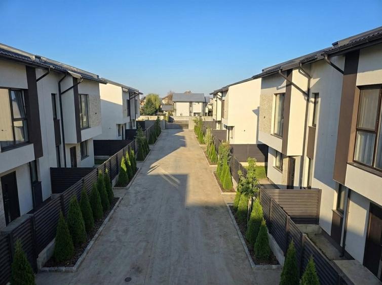 Duplex cu 4 camere cu Teren 250 Mp în Prelungirea Ghencea