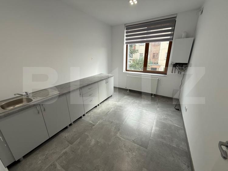 Spațiu comercial, de 220 mp, în Iris