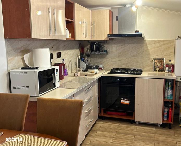 Casă cu 3 camere cu Teren 200 Mp în Central