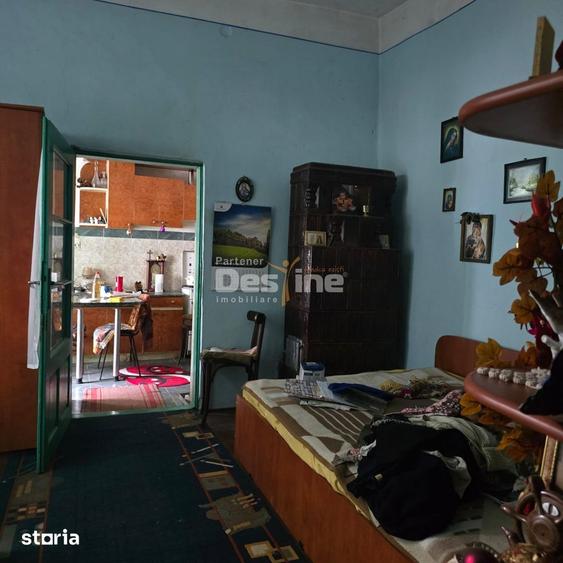 Casă cu 5 camere cu Canalizare în Ultracentral