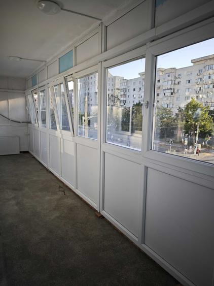 Apartament cu 2 camere decomandat în Micro 3