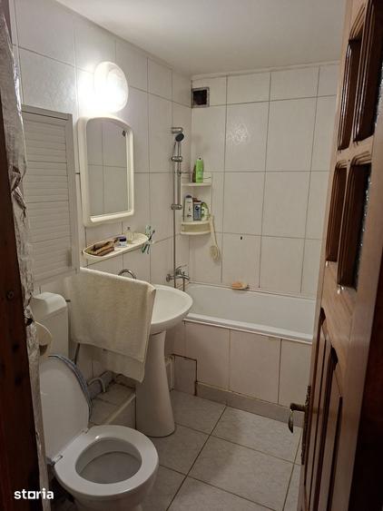 Apartament cu 3 camere decomandat în Popa Șapcă
