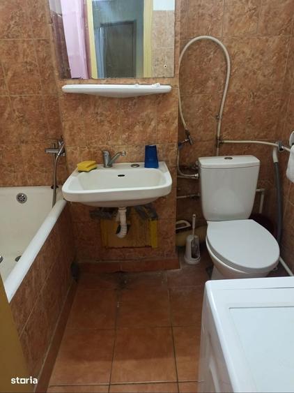 Garsonieră decomandată în Eremia