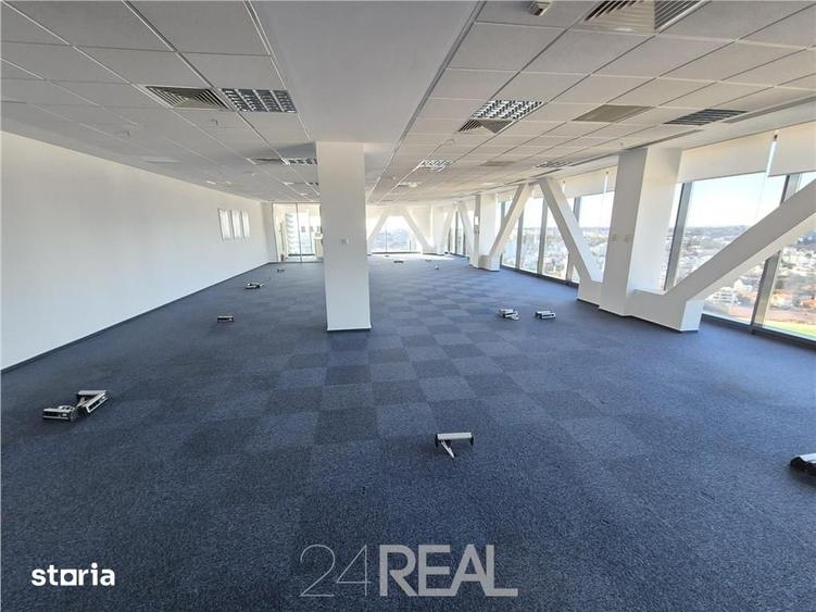 Spațiu comercial, de 230 mp, în Tei