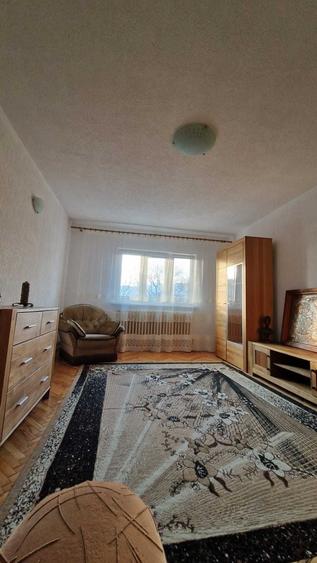 Apartament cu 2 camere decomandat în Tolstoi