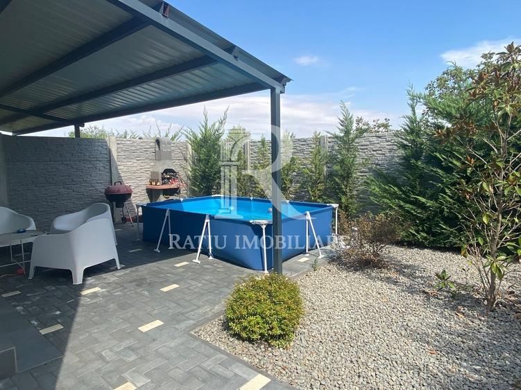 Casă individuală cu 4 camere cu Piscina în Exterior Sud