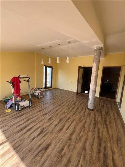 Casă individuală cu 5 camere cu Teren 464 Mp în Nord