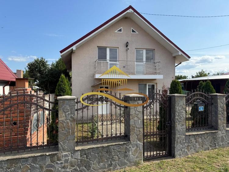 Casă individuală cu 4 camere cu Canalizare în Exterior Nord