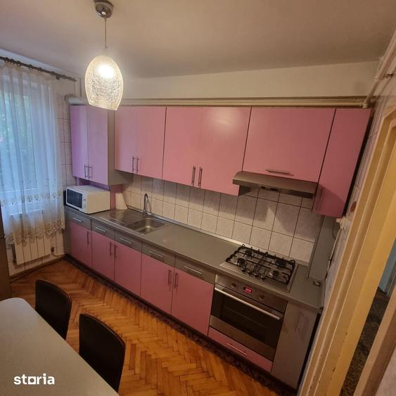 Apartament cu 3 camere decomandat în Gheorgheni