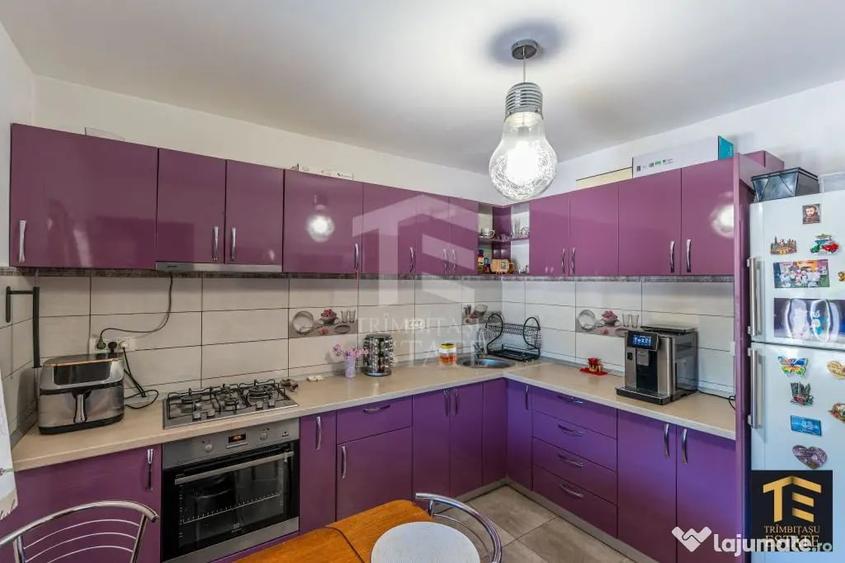 Casă cu 6 camere cu Teren 343 Mp în Central