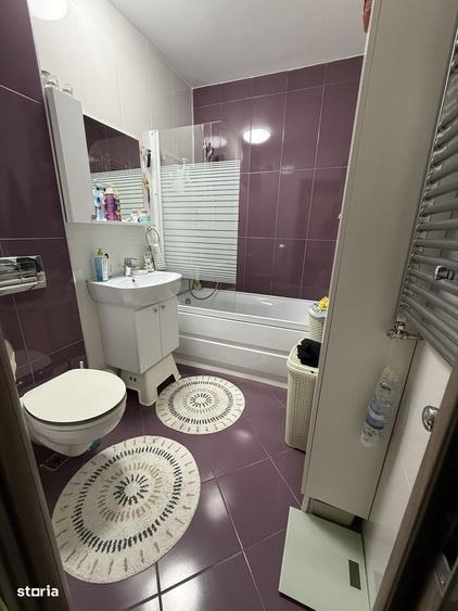 Apartament cu 4 camere în Berceni