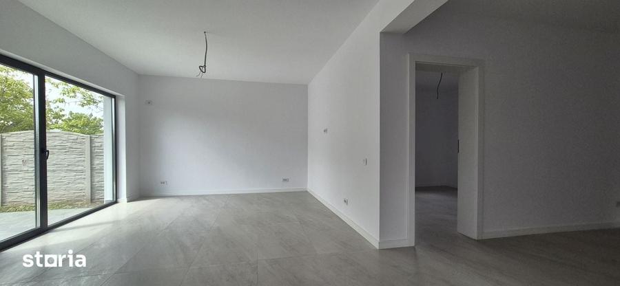 Casă cu 4 camere cu Teren 350 Mp în Clinceni