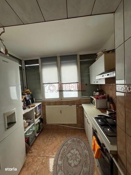 Apartament cu 4 camere în Berceni — fotografia 3