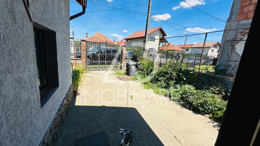 Casă cu 3 camere cu Teren 1500 Mp în Central