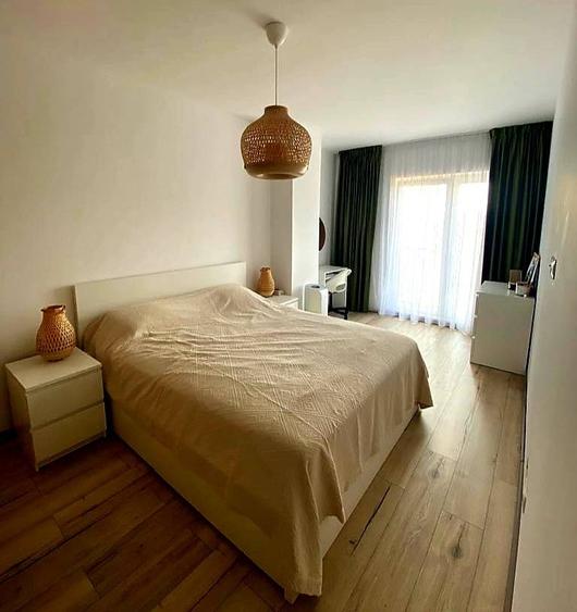 Apartament cu 3 camere decomandat în Bună Ziua
