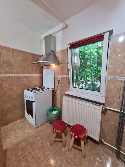 Garsonieră decomandată în Vitan