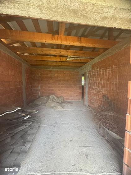 Casă cu 5 camere cu Teren 500 Mp în Central