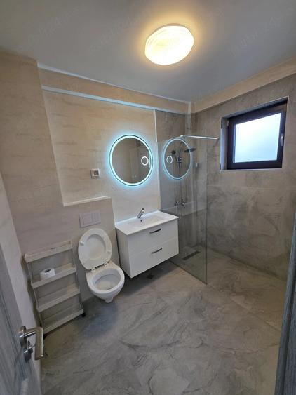 Apartament cu 2 camere decomandat în Micro 17