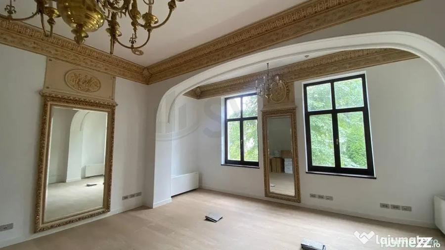 Casă cu 7 camere cu Teren 600 Mp în Grădina Icoanei