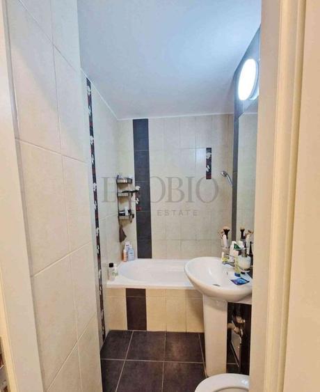 Apartament cu 2 camere, mobilat în Aviatorilor