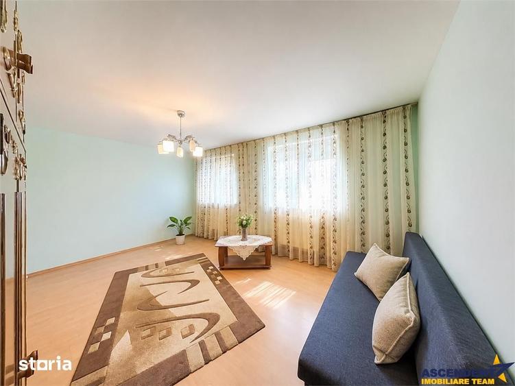 Apartament cu 2 camere decomandat în Rovinari