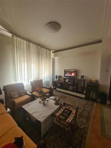 Apartament cu 4 camere circular în Unirii