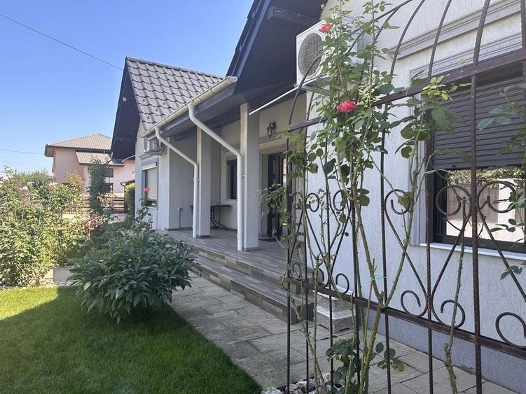 Casă cu 4 camere în Valea Lupului