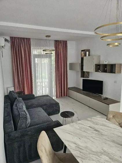 Casă cu 2 camere cu Teren 250 Mp în Exterior Vest