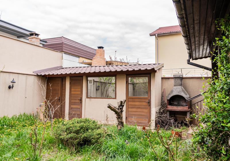 Casă individuală cu 4 camere cu Teren 400 Mp în Sud