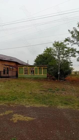 Teren de 1300 mp, în Moravița