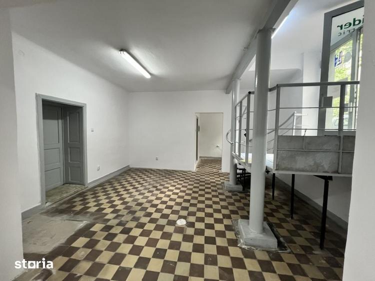 Spațiu comercial, de 125 mp, în Gruia