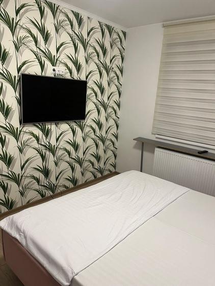 Apartament cu 3 camere semidecomandat în Bucov
