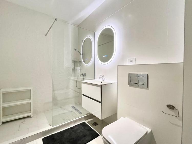 Apartament cu 2 camere semidecomandat, mobilat în Pipera