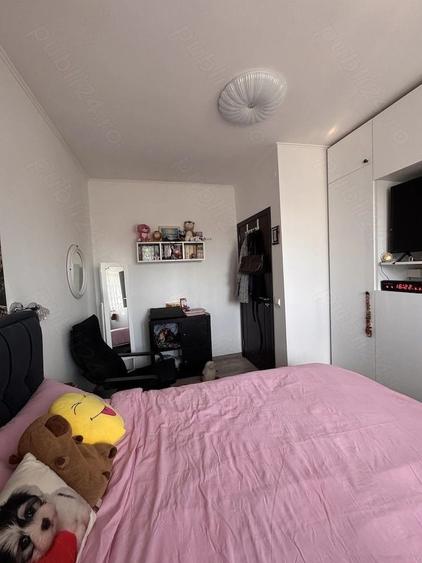 Apartament cu 3 camere semidecomandat, mobilat în Crângași