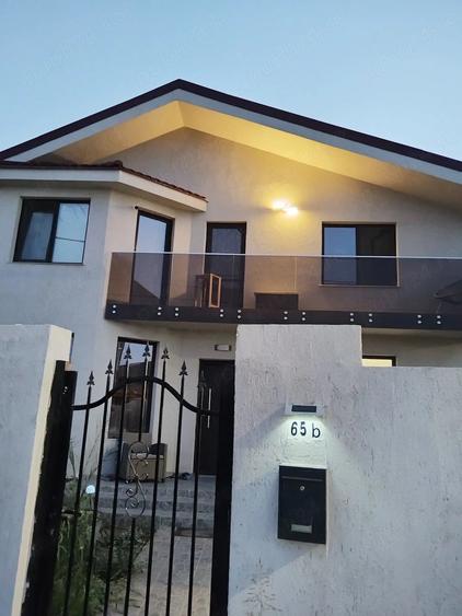 Casă cu 5 camere cu Teren 300 Mp în Tuzla